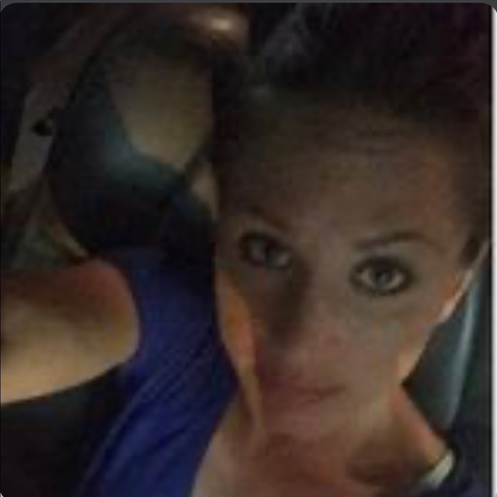 Meet your Posher, Stefanie